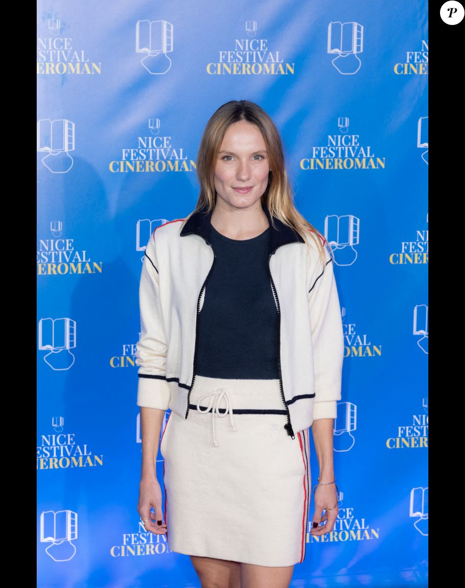Ana Girardot - Photocall de la cérémonie d'ouverture de la 4ème édition du festival Cinéroman à Nice avec la projection du film "Couleurs de l'incendie" le 5 octobre 2022. © Olivier Huitel / Bestimage