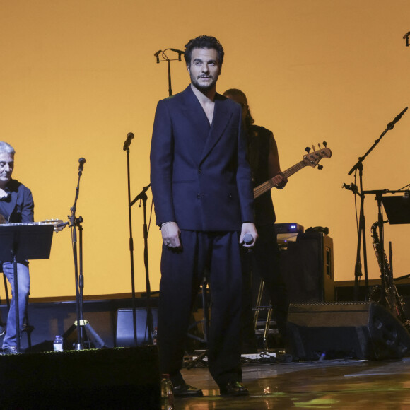 Exclusif - Amir - Hommage à Daniel Lévi lors d'un gala au théâtre Mogador à Paris au profit de l'association Daniel Lévi le 7 novembre 2022. © Jack Tribeca / Bestimage