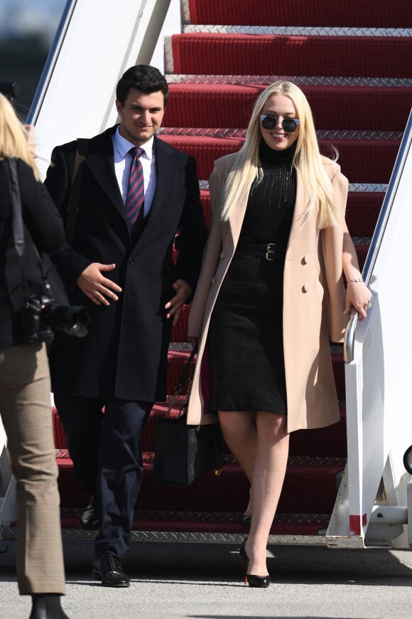 Tiffany Trump et son fiancé Michael Boulos - La famille Trump débarque de Air Force One à l'aéroport international de Palm Beach le 20 janvier 2021.
