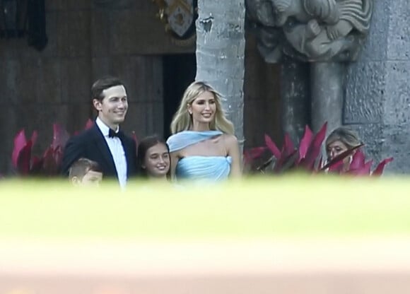 Jared Kushner sa femme Ivanka Trump et leurs enfants - Mariage de Tiffany Trump et Michael Boulos à Mar-a-Lago, Palm Beach en Floride en présence du clan Trump le 12 novembre 2022.
