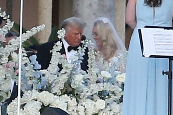 Tiffany Trump et son père Donald Trump - Mariage de Tiffany Trump et Michael Boulos à Mar-a-Lago, Palm Beach en Floride en présence du clan Trump le 12 novembre 2022.