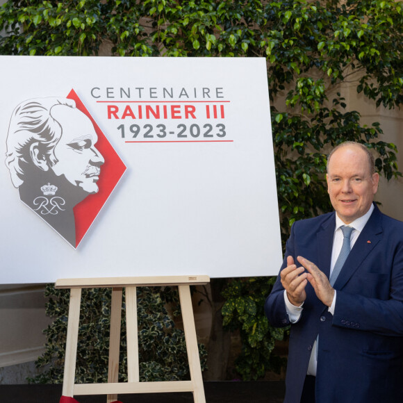 La princesse Stéphanie de Monaco, le prince Albert II de Monaco et la princesse Charlène de Monaco lors de la conférence de présentation des célébrations du centenaire de la naissance du Prince Rainier III de Monaco au Palais de Monaco, le 28 septembre 2022. La Princesse Stéphanie sera en charge, avec le Prince Albert II, des événements qui se dérouleront en 2023. De nombreuses personnalités monégasques font également partie du comité d'organisation. © Olivier Huitel/Pool Restreint Monaco/Bestimage 