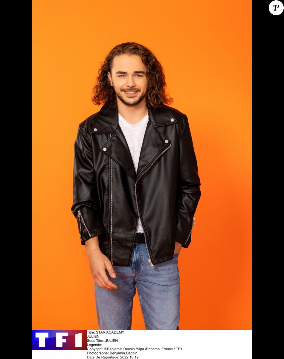 Julien, candidat de la "Star Academy"