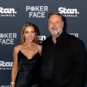 Elsa Pataky, Russel Crowe à la première du film "Poker Face" à Sydney, le 15 novembre 2022. 