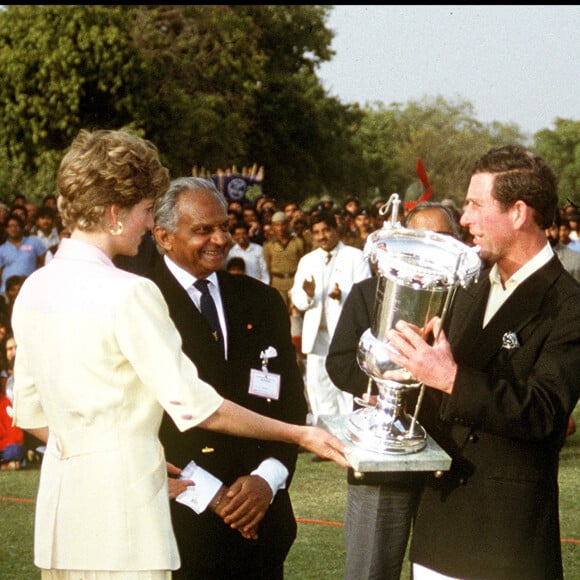 Le prince Charles et la princesse Diana en 1992 en Inde.