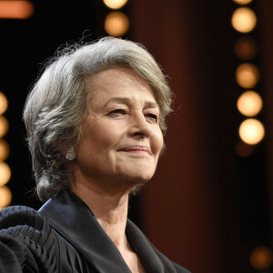 Charlotte Rampling reçoit un Ours d' Or Honorifique (Honorary Golden Bear) lors du 69e Festival International du Film de Berlin (Berlinale), le 14 février 2019. © Future-Image via Zuma Press/Bestimage