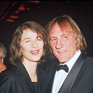 Archives - Charlotte Rampling et Gérard Depardieu lors d'une soirée Louis Vuitton à Paris, en 1996.