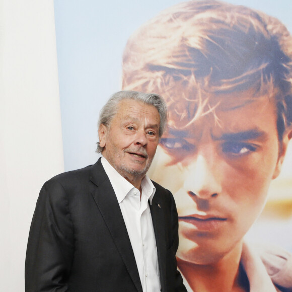 Exclusif - Alain Delon donne une master class au 72ème Festival du Film de Cannes alors qu'il s'apprête à recevoir une Palme d'Or d'honneur pour l'ensemble de sa carrière, Cannes, le 19 mai 2019. © Denis Guignebourg/BestIlmage