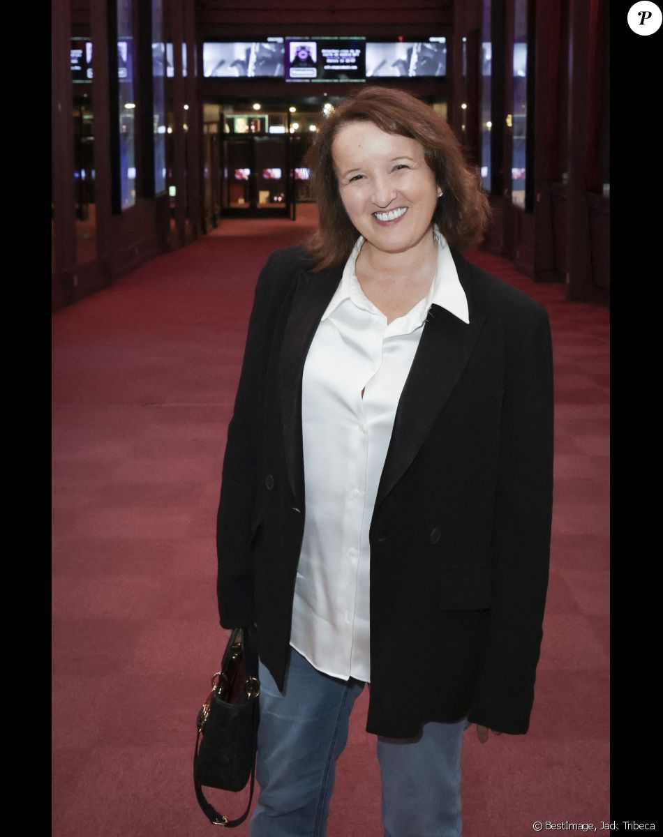 Anne Roumanoff - Personnalités au showcase privé de P.Bruel, à l'occasion du 3ème anniversaire de la chaîne Olympia TV dans la Salle de billard de l'Olympia à Paris. Le 27 octobre 2022 © Jack Tribeca / Bestimage.