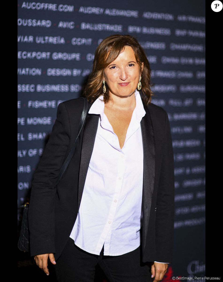 Anne Roumanoff au photocall de la soirée des 10 ans du Chinese Business Club à l'InterContinental Paris le 5 septembre 2022. © Pierre Perusseau / Bestimage.