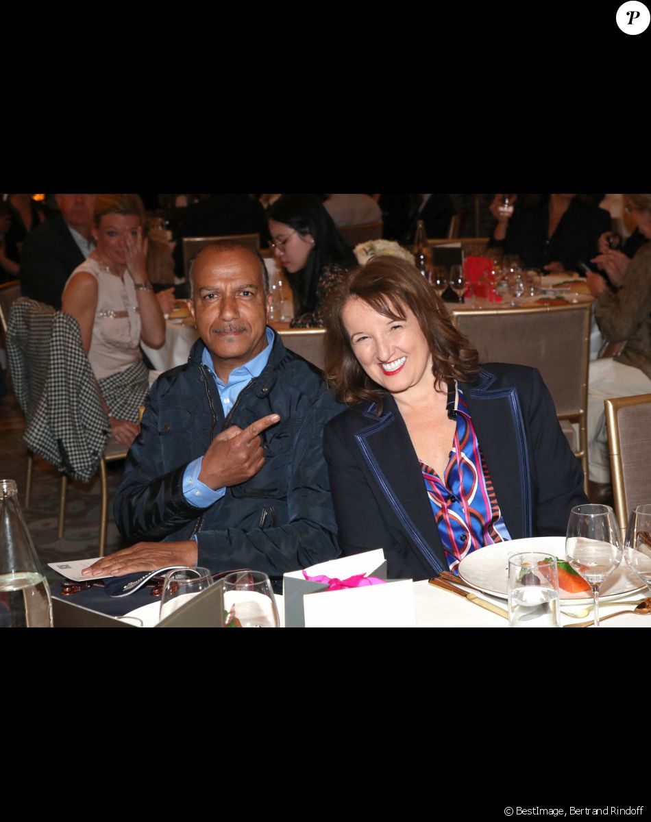 Pascal Légitimus et Anne Roumanoff - Déjeuner du Chinese Business Club en l'honneur de Frédéric Arnault, Directeur Général de Tag Heuer (LVMH), dans les salons de l'hôtel du Collectionneur à Paris, France, le 21 Avril 2022. © Bertrand Rindoff/Bestimage.