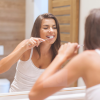 Ce coffret de deux brosses à dents électriques Oral-B Pro 3900N bénéficie d'une super promo sur Amazon