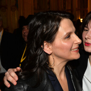 Exclusif - Juliette Binoche et sa fille Hannah Magimel - Juliette Binoche reçoit le "French Cinema Award Unifrance" au Ministère de la Culture à Paris, le 19 janvier 2018. © Veeren/Bestimage