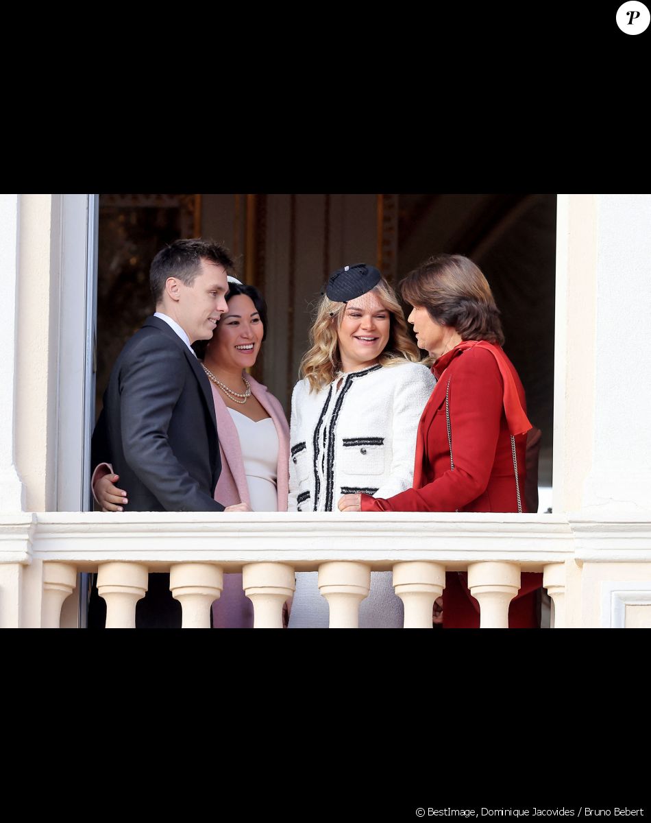 Louis Ducruet et sa femme Marie Chevallier, Camille Gottlieb et la princesse Stéphanie de Monaco - La famille princière au balcon du palais lors de la Fête Nationale de la principauté de Monaco