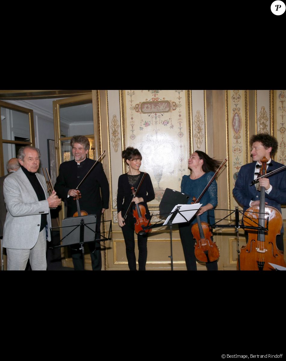 Exclusif - Christian Morin présente le Quatuor de Pape Clément - Le propriétaire B.Magrez fête les 770 ans du Château Pape Clément au Pavillon Ledoyen à Paris, France, le 23 Novembre 2022. © Bertrand Rindoff / Bestimage