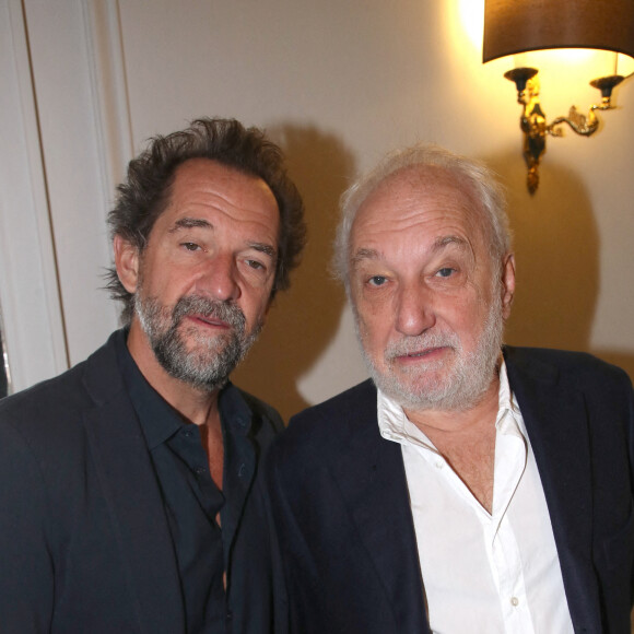 Exclusif - Stéphane De Groodt et François Berléand - Le propriétaire B.Magrez fête les 770 ans du Château Pape Clément au Pavillon Ledoyen à Paris, France, le 23 Novembre 2022. © Bertrand Rindoff / Bestimage 