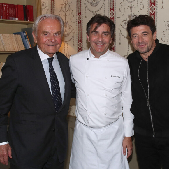 Exclusif - Bernard Magrez, le Chef Yannick Alleno et Patrick Bruel - Le propriétaire B.Magrez fête les 770 ans du Château Pape Clément au Pavillon Ledoyen à Paris, France, le 23 Novembre 2022. © Bertrand Rindoff / Bestimage 