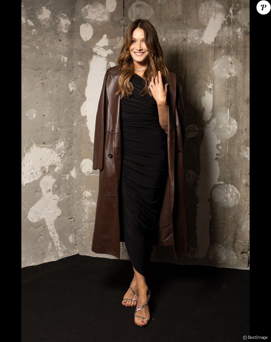 Carla Bruni-Sarkozy - Photocall Défilé Messika haute joaillerie 2022 collection "Beyond The Light" lors de la fashion week PAP femme printemps / été 2023 le 29 septembre 2022. © Agence Bestimage