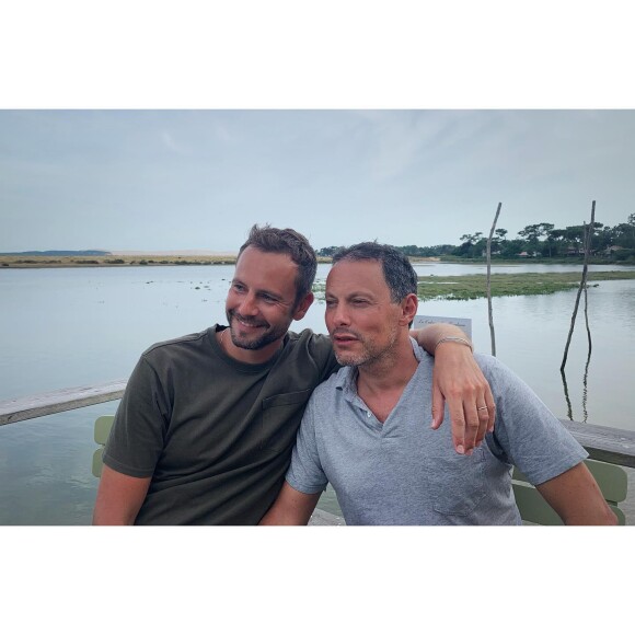 Marc-Olivier Fogiel et son compagnon François Roelants. Instagram. Le 14 février 2021.