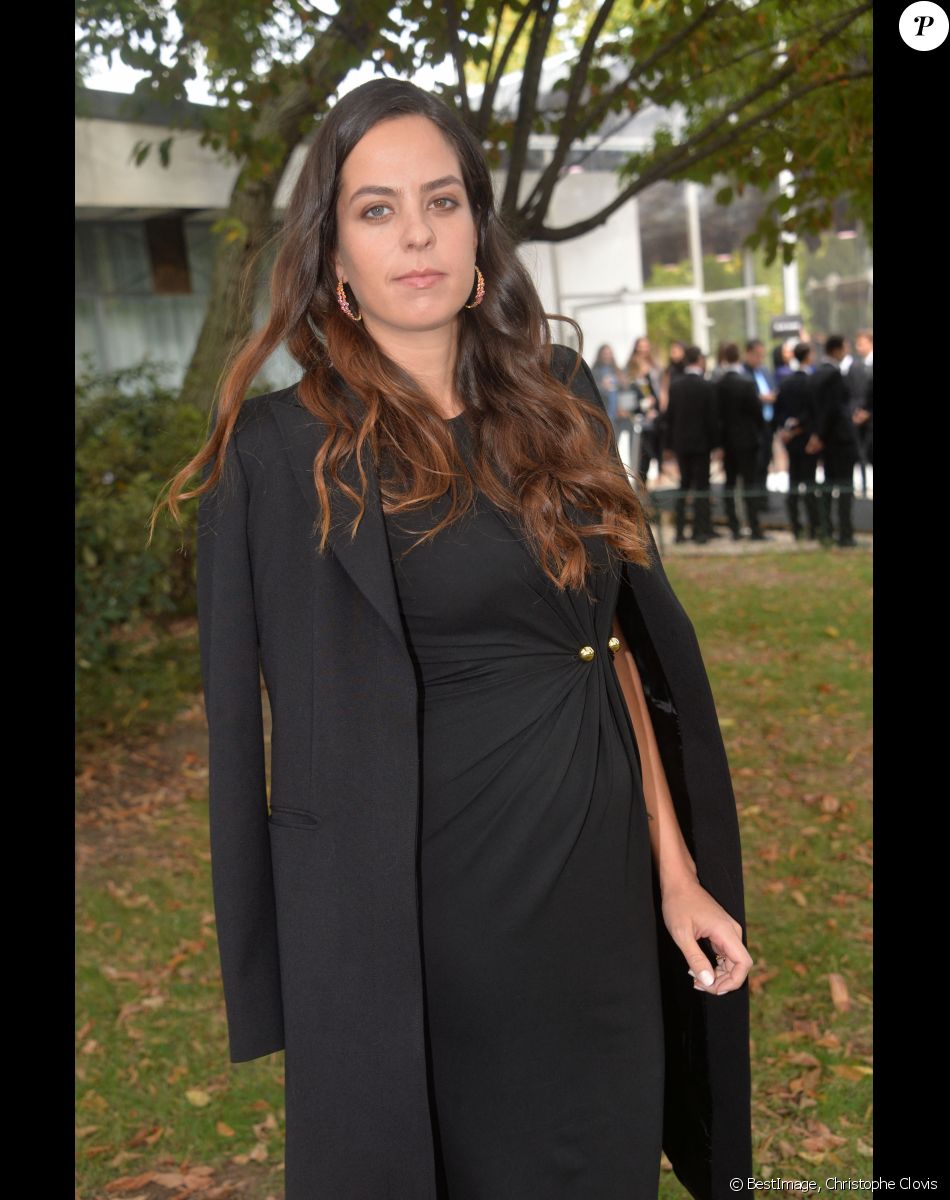 Anouchka Delon enceinte - Arrivées au défilé Elie Saab "Collection Prêt-à-Porter Printemps/Eté 2020" lors de la Fashion Week de Paris (PFW), le 28 septembre 2019. © Veerren Ramsamy - Christophe Clovis / Bestimage