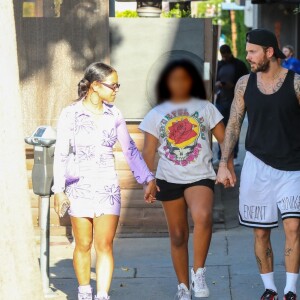 Exclusif - Christina Milian fait du shopping avec sa fille Violet et son mari Matt Pokora (M. Pokora) à Los Angeles le 6 avril 2022.