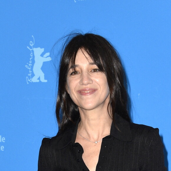 Charlotte Gainsbourg au photocall du film "Les Passagers de la Nuit" lors de la 72ème édition du festival international du film de Berlin (La Berlinale 2022), le 13 février 2022.