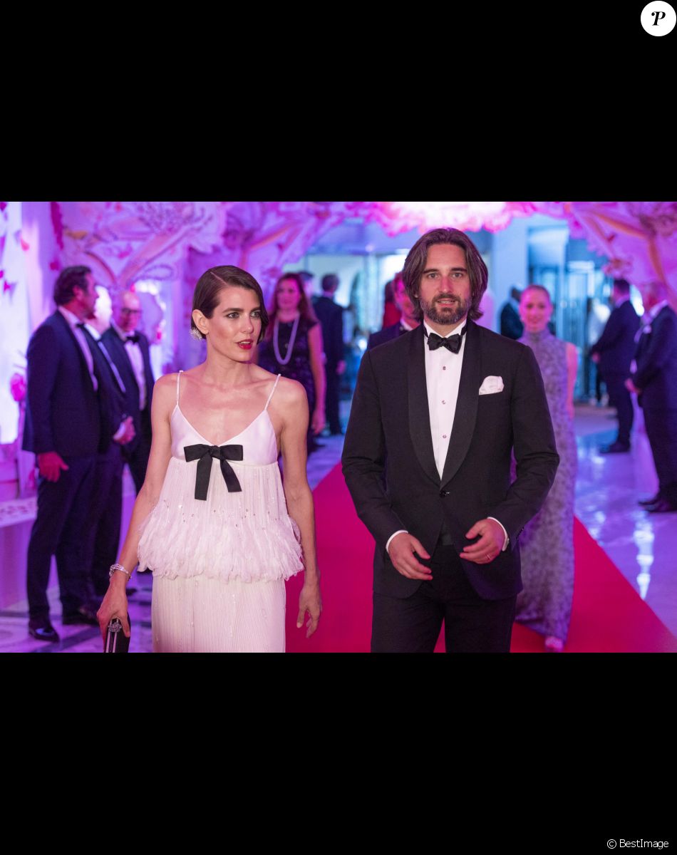 Charlotte Casiraghi et son mari Dimitri Rassam lors du Bal de la Rose 2022 au Sporting Club de Monaco en faveur de la Fondation Princesse Grace le 8 juillet 2022. © Cyril Moreau / Pool Monaco / Bestimage