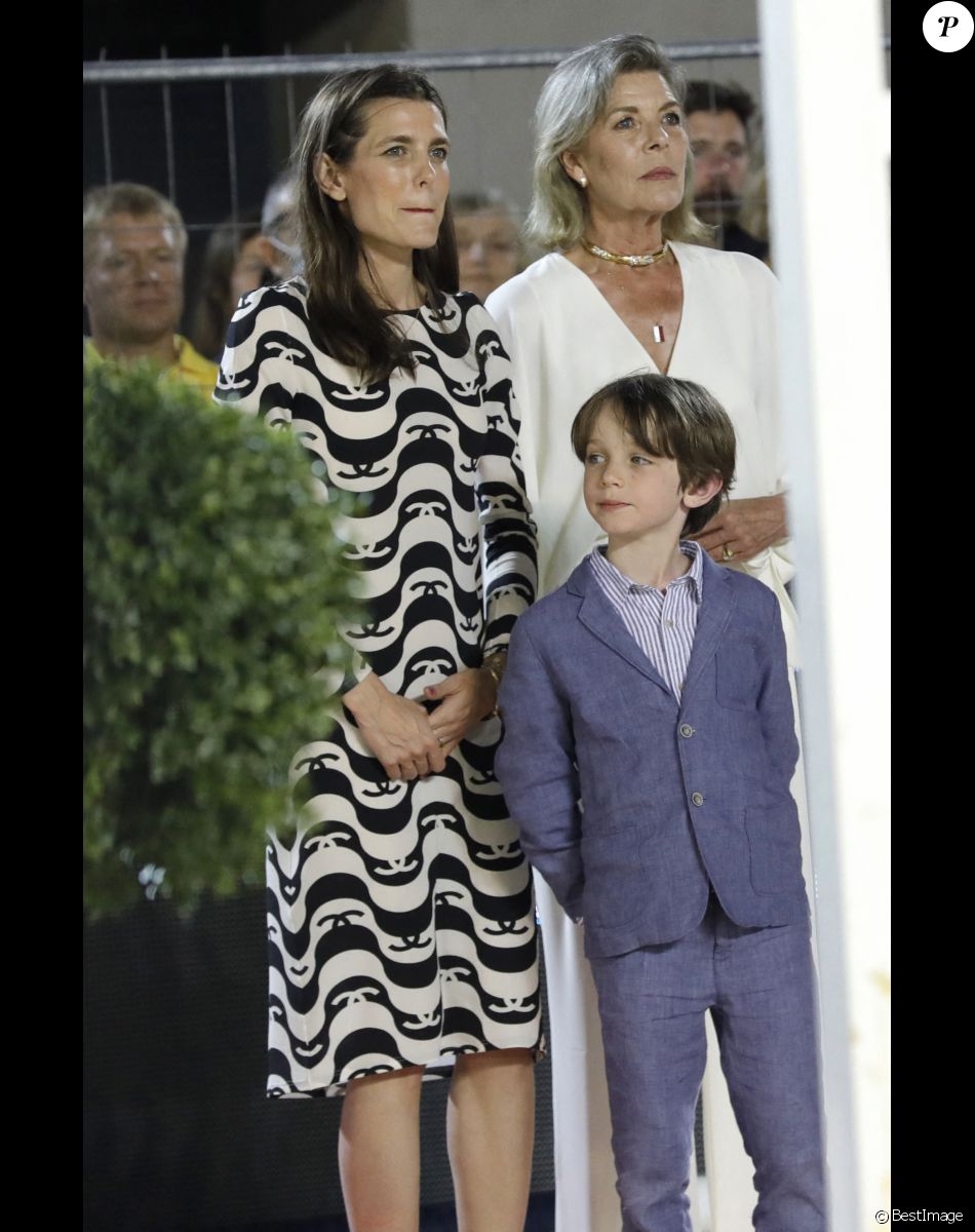 La princesse Caroline de Hanovre avec sa fille, Charlotte Casiraghi, et son petit-fils Raphaël Elmaleh, 7 ans (qui fait sa première participation officielle à une manifestation monégasque) lors du prix du Prince Souverain lors de la dernière journée de la 15ème édition du Longines Global Champions Tour Jumping International de Monaco, qui a lieu sur le port Hercule à Monaco. Monaco, le 3 juillet 2021. © Claudia Albuquerque/Bestimage