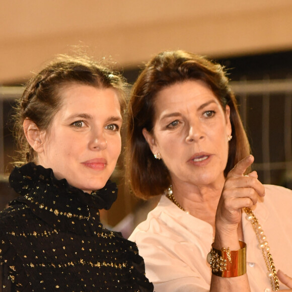 La princesse Caroline de Hanovre et sa fille Charlotte Casiraghi enceinte durant la remise des prix du Longines Pro Am Cup Monaco lors de la 13ème édition du Jumping International de Monte Carlo qui se déroule sur le Quai Albert 1er du Port Hercule à Monaco le 29 juin 2018. © Bruno Bebert/Bestimage