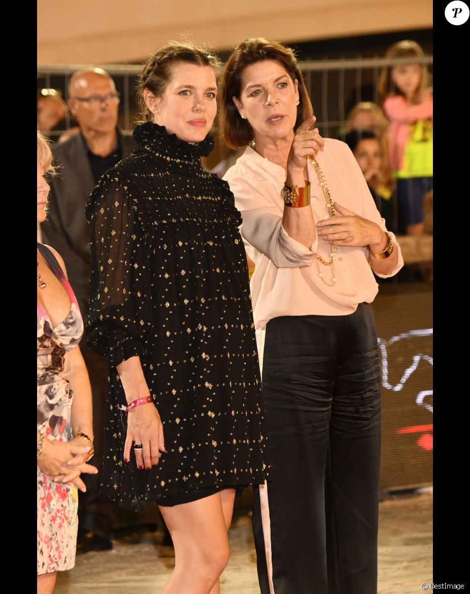 La princesse Caroline de Hanovre et sa fille Charlotte Casiraghi enceinte durant la remise des prix du Longines Pro Am Cup Monaco lors de la 13ème édition du Jumping International de Monte Carlo qui se déroule sur le Quai Albert 1er du Port Hercule à Monaco le 29 juin 2018. © Bruno Bebert/Bestimage