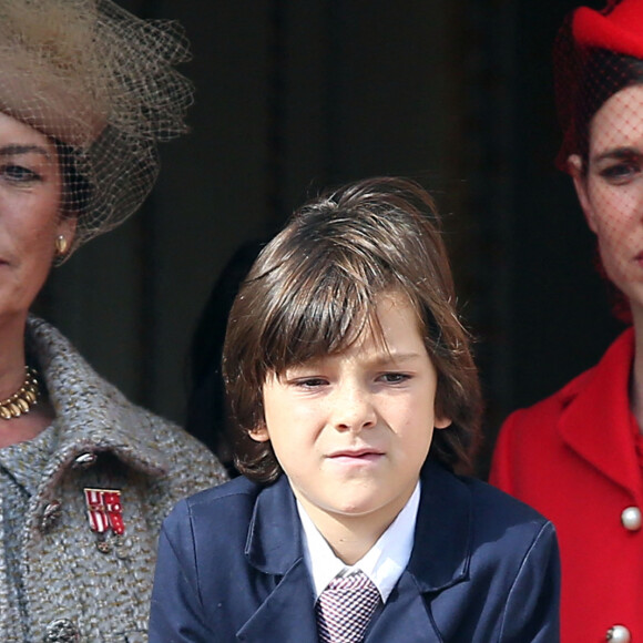 La princesse Caroline de Hanovre, Charlotte Casiraghi, Sylvestre, le fils de Leticia de Massy, petite fille de la princesse Antoinette de Monaco soeur du prince Rainier - La famille princière de Monaco au balcon lors de la Fête Monégasque à Monaco, le 19 novembre 2016. © Bruno Bebert/Dominique Jacovides/Bestimage