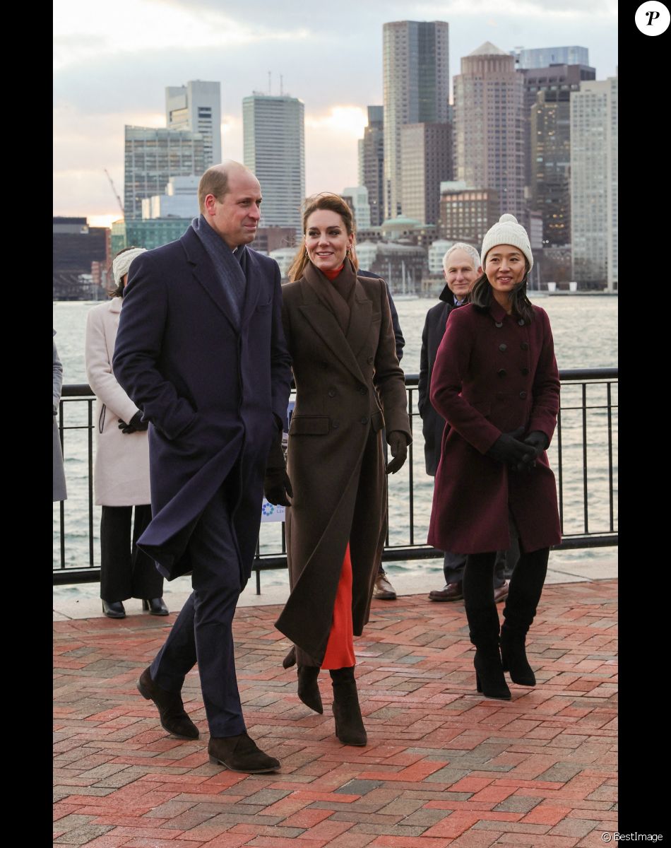 La maire de Boston Michelle Wu - Le prince de Galles William et Kate Catherine Middleton, princesse de Galles, en visite sur le port de Boston, à l'occasion de leur déplacement officiel aux Etats-Unis. Le 1er décembre 2022