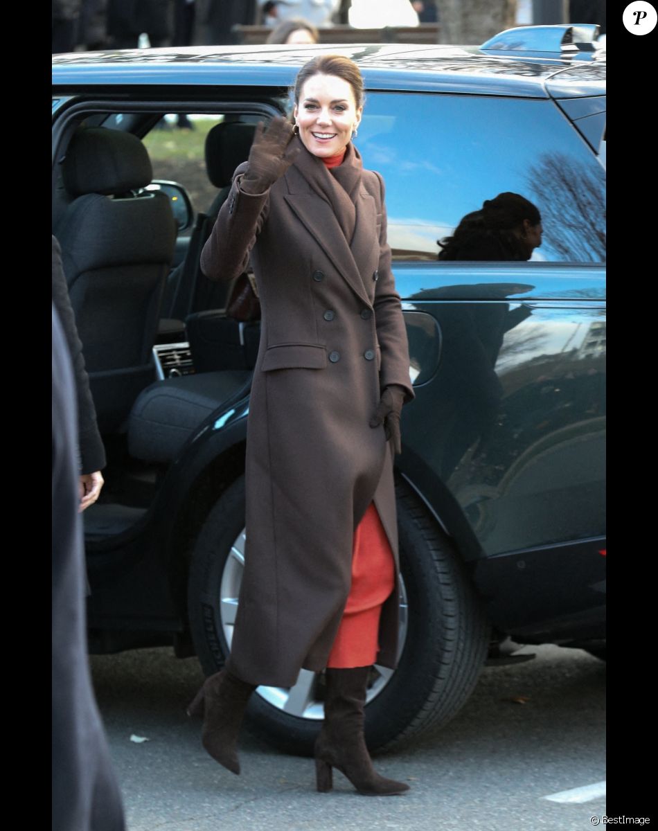 Le prince William, prince de Galles, et Catherine (Kate) Middleton, princesse de Galles, arrivent à Boston lors de leur visite officielle aux Etats-Unis le 1er décembre 2022.