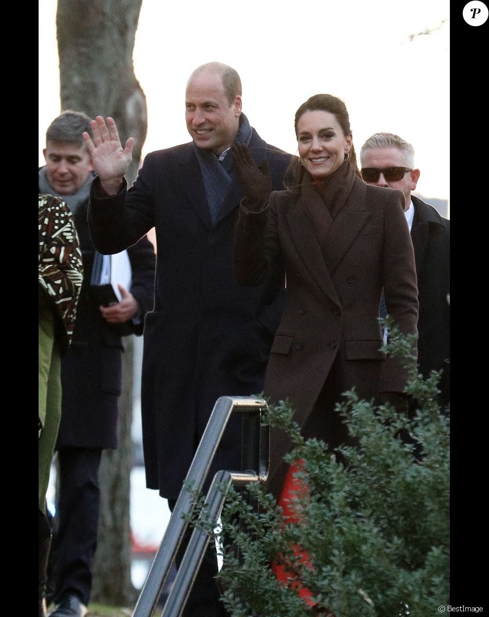 Le prince William, prince de Galles, et Catherine (Kate) Middleton, princesse de Galles, arrivent à Boston lors de leur visite officielle aux Etats-Unis le 1er décembre 2022.