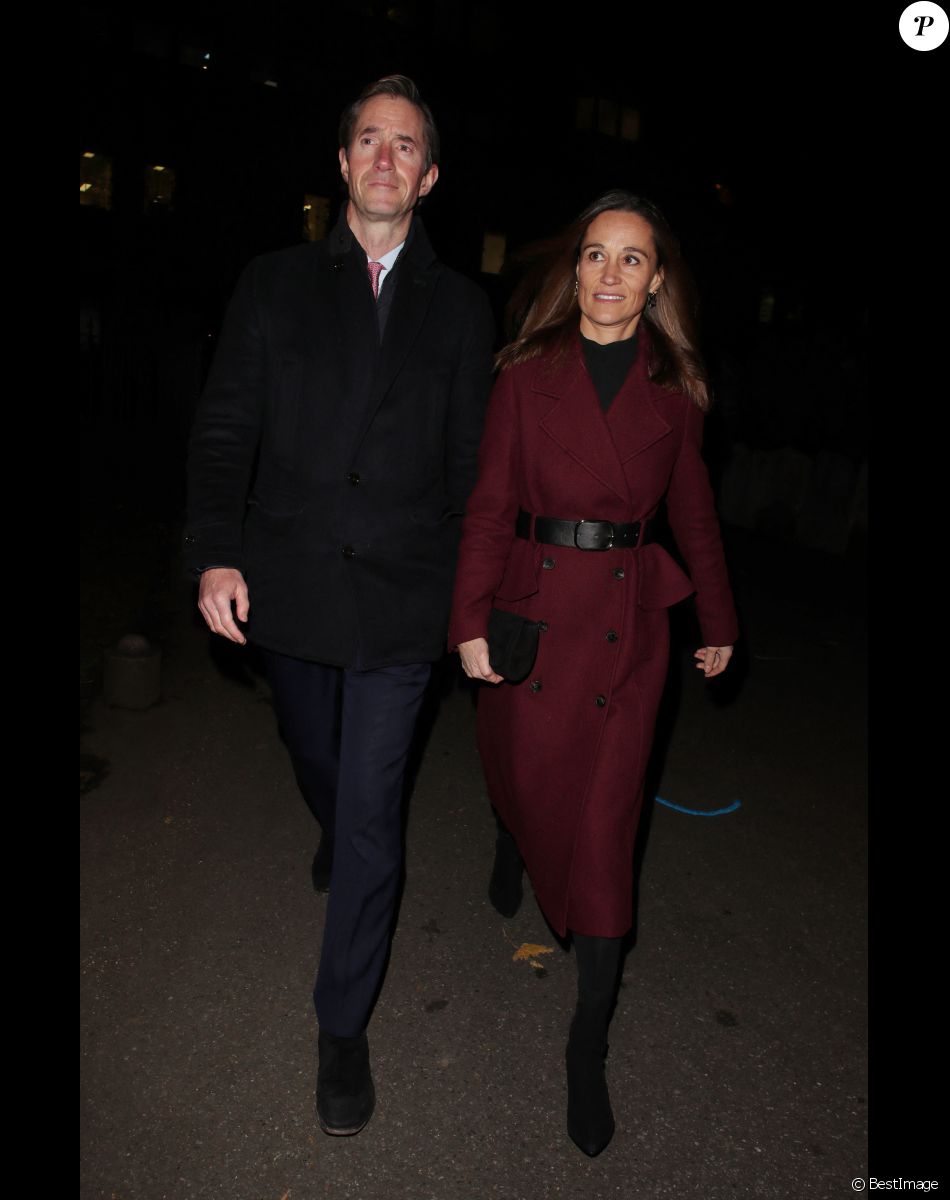 Pippa Middleton et son mari James Matthew à la sortie d'un concert à l'église St-Luke à Londres, le 1er décembre 2022.