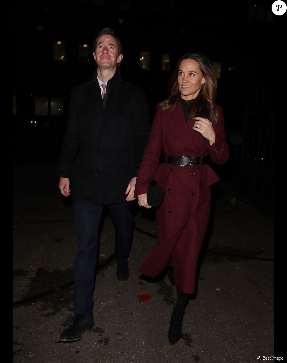 Pippa Middleton et son mari James Matthew à la sortie d'un concert à l'église St-Luke à Londres, le 1er décembre 2022.