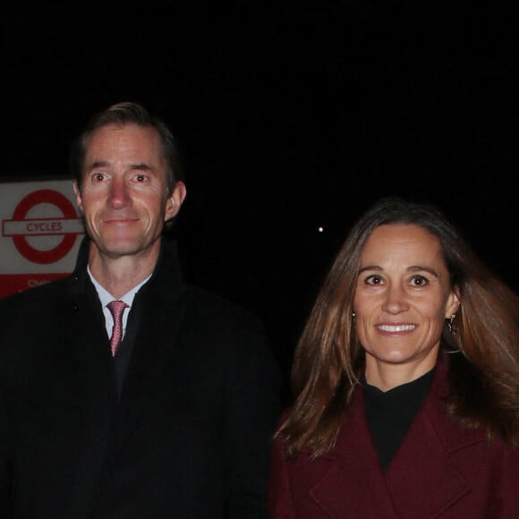 Pippa Middleton et son mari James Matthew à la sortie d'un concert à l'église St-Luke à Londres, le 1er décembre 2022. 