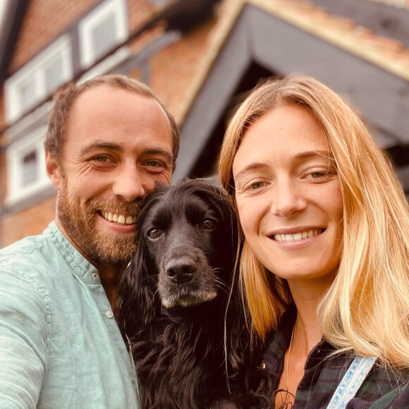 James Middleton et sa femme Alizée semble très heureux à voir leurs photos sur Instagram. @ Instagram / James Middleton