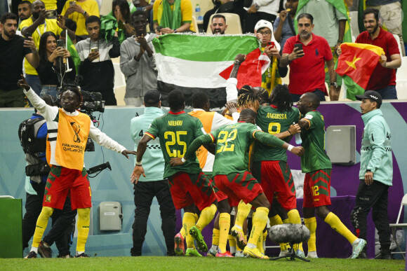 joie des joueurs du Cameroun apres le but de ABOUBAKAR Vincent (CMR) - Match "Brésil - Cameroun" (0-1) lors de la Coupe du Monde 2022 au Qatar, le 2 décembre 2022. © JB Autissier / Panoramic / Bestimage 