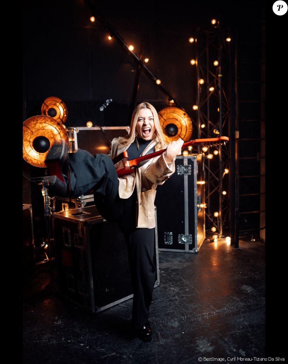 Exclusif - Prix Spécial - Santa (Samanta Cotta) - Backstage - Enregistrement de l'émission "Michel Polnareff, la soirée événement", diffusée le 6 décembre à 21h10 sur France 2 © Tiziano Da Silva-Cyril Moreau / Bestimage