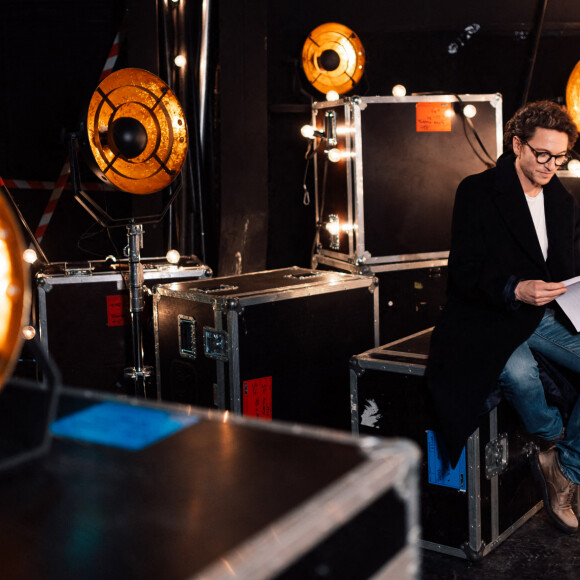 Exclusif - Prix Spécial - Le chanteur Raphaël - Backstage - Enregistrement de l'émission "Michel Polnareff, la soirée événement", diffusée le 6 décembre à 21h10 sur France 2 © Tiziano Da Silva-Cyril Moreau / Bestimage