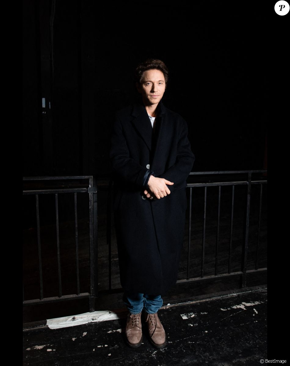 Exclusif - Prix Spécial - Le chanteur Raphaël - Backstage - Enregistrement de l'émission "Michel Polnareff, la soirée événement", diffusée le 6 décembre à 21h10 sur France 2 © Tiziano Da Silva-Cyril Moreau / Bestimage