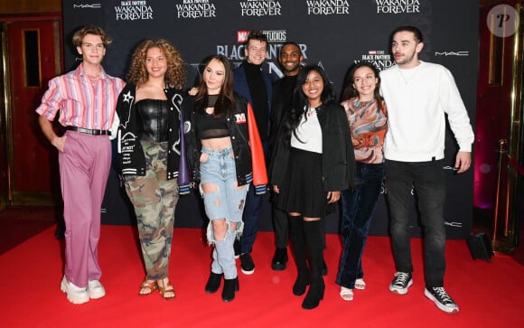 Louis, Léa, Tiana, Stanislas, Chris, Anisha, Julien, Enola, de la Star Academy 2022 - Les élèves de la Star Academy 2022 sont de sortie pour assister à la première du film "Black Panther: Wakanda Forever" au Grand Rex à Paris le 7 novembre 2022. © Coadic Guirec/Bestimage 