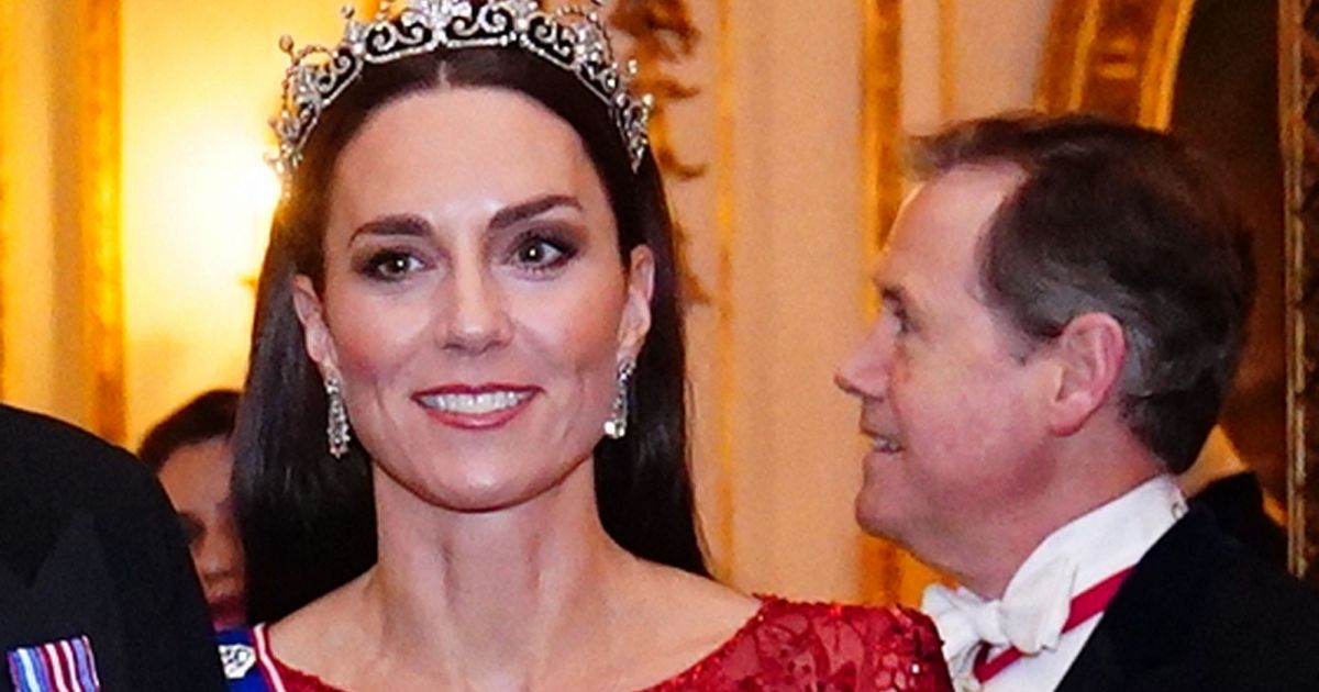 Catherine Kate Middleton Princesse De Galles La Famille Royale Dangleterre Lors De La