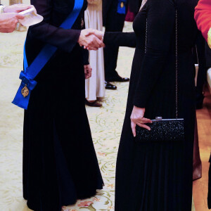 Camilla Parker Bowles, reine consort d'Angleterre - La famille royale d'Angleterre lors de la réception des corps diplômatiques au palais de Buckingham à Londres le 6 décembre 2022. 