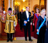 Le prince William, prince de Galles, et Catherine (Kate) Middleton, princesse de Galles - La famille royale d'Angleterre lors de la réception des corps diplômatiques au palais de Buckingham à Londres le 6 décembre 2022. 