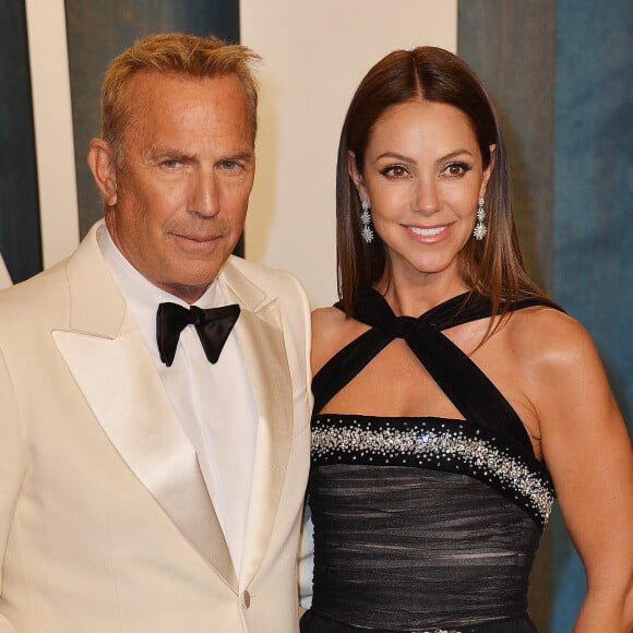 Kevin Costner au photocall de la soirée "Vanity Fair" lors de la 94ème édition de la cérémonie des Oscars à Los Angeles, le 27 mars 2022. 