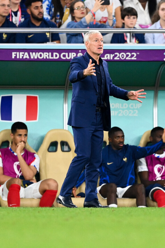 Didier Deschamps (entraineur et sélectionneur de l'équipe de France) - Match de football de la Coupe du Monde FIFA Qatar 2022 : la France bat la Pologne 3 à 1 en 8ème de finale au Al Thumama Stadium à Doha le 4 décembre 2022. © Philippe Perusseau / Bestimage
