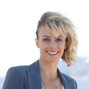 Sara Mortensen au photocall de la série "Astrid et Raphaëlle" lors de la 5ème saison du festival International des Séries "Canneseries" à Cannes, France, le 2 avril 2022. © Denis Guignebourg/Bestimage 