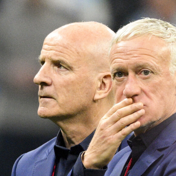 Didier Deschamps, entraineur et sélectionneur de l'équipe de France avec ses adjoints avant le match de football de quart de finale opposant la France à l'Angleterre lors de coupe de Monde au stade Al Bayt à Al Khor au Qatar, le 10 décembre 2022. © Jean-Baptiste Autissier/Panoramic/Bestimage 